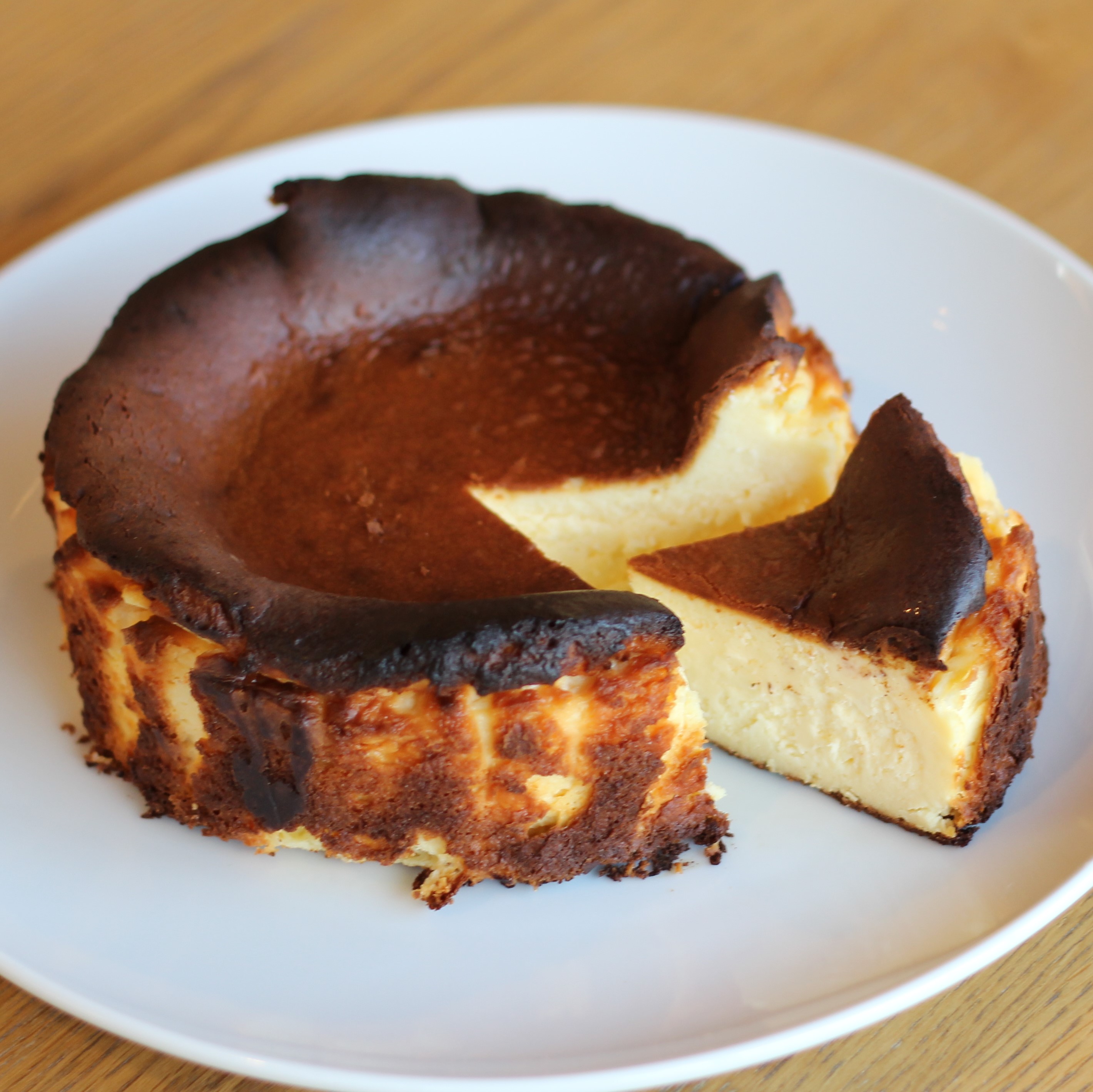 こだわりのバスクチーズケーキ15cm